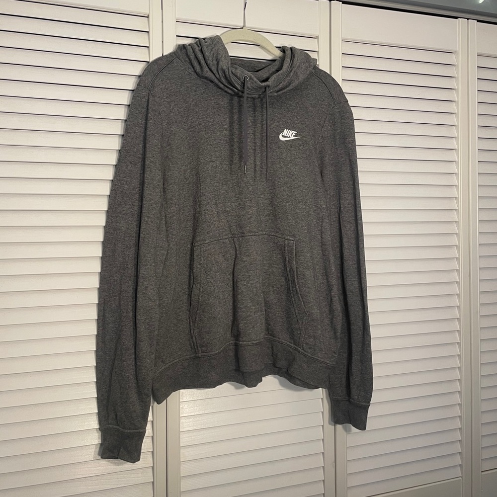 Gray Nike pullover hoodie